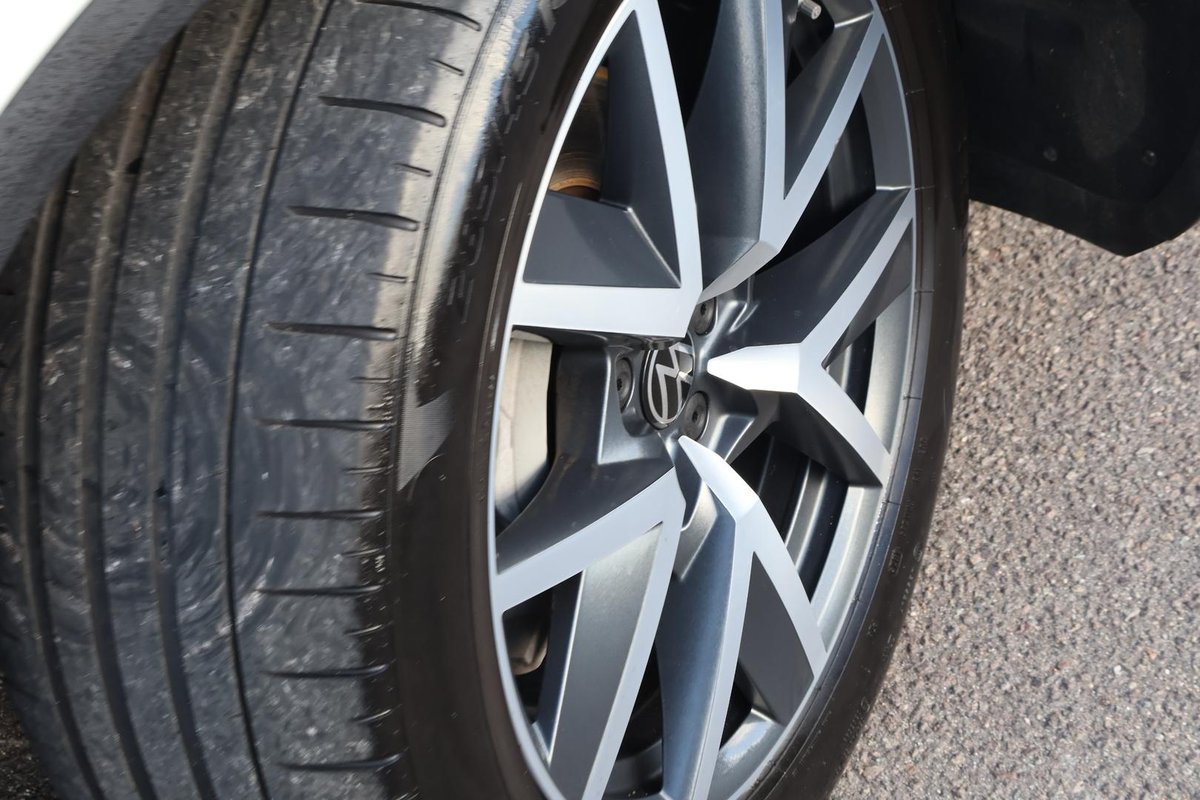 2024 Volkswagen Touareg 210TDI Elegance RC MY24 Four Wheel Drive image 36