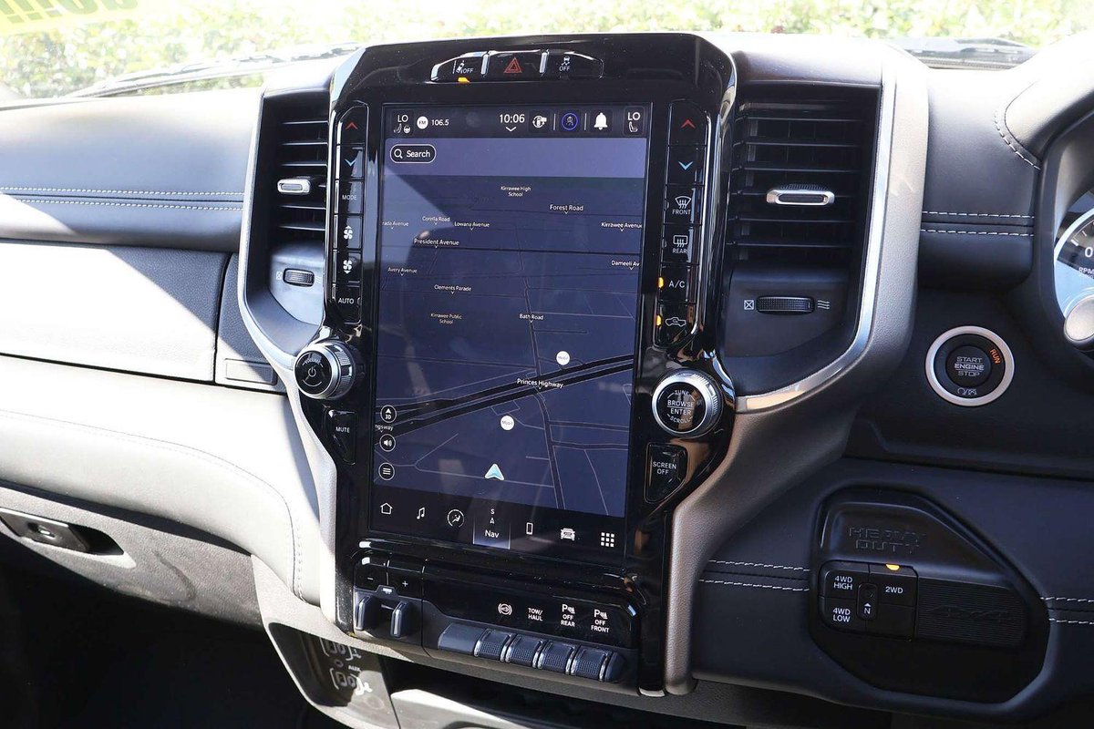 2026 RAM 2500 Laramie DJ MY26 4X4 Dual Range image 11
