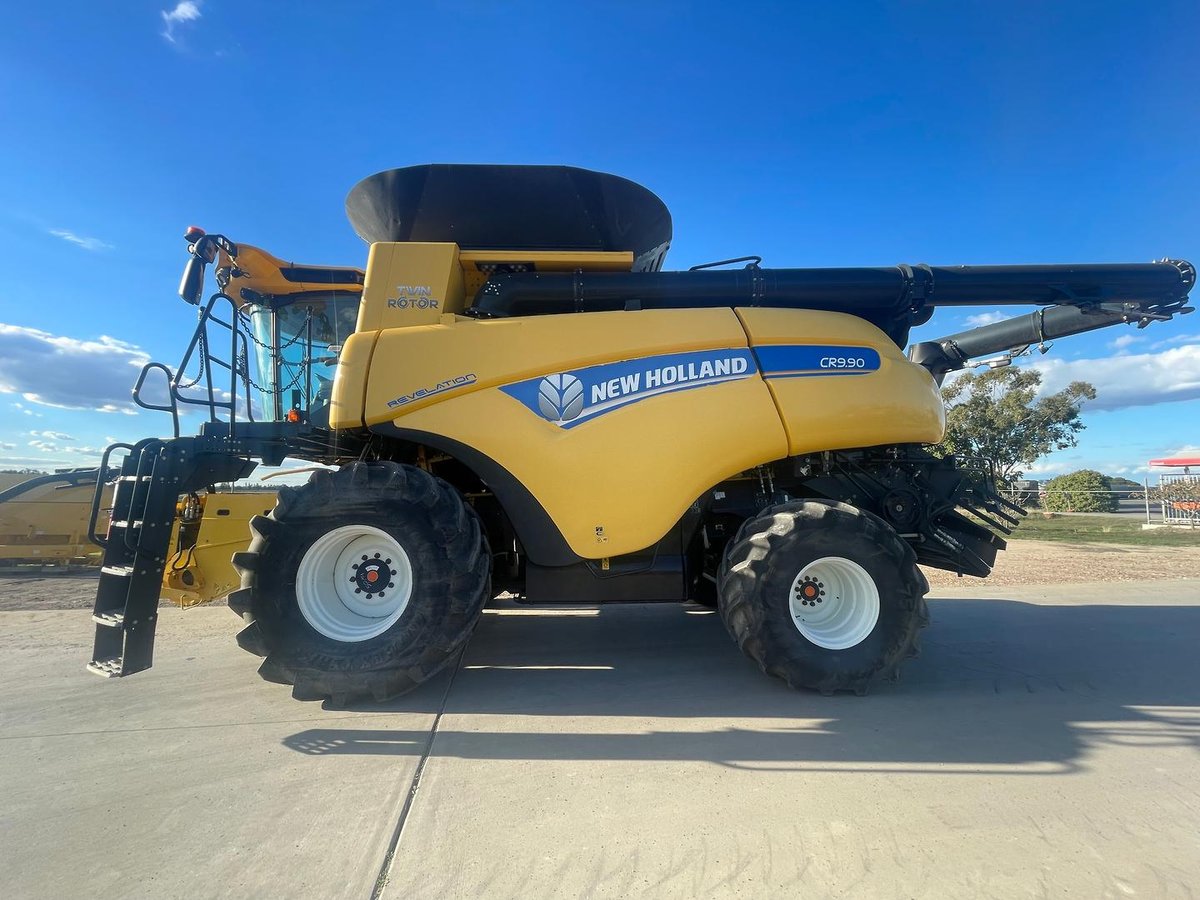 2017 New Holland Cr990 image 10