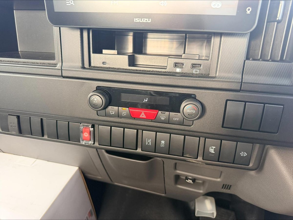 2026 Isuzu Npr Npr 70/45-190 Am D34 Trade image 16