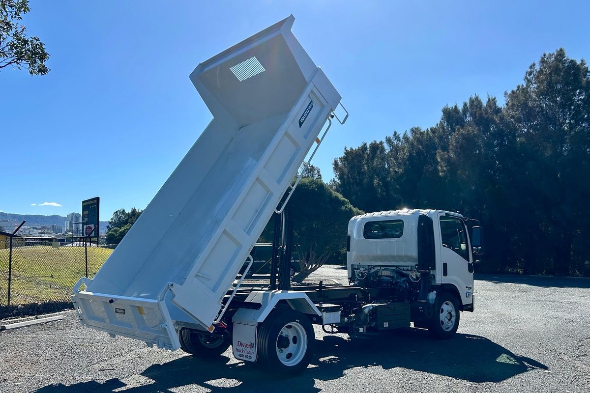 2026 Isuzu N Series NQR 88/80-190 AM D38 Tipper image 16