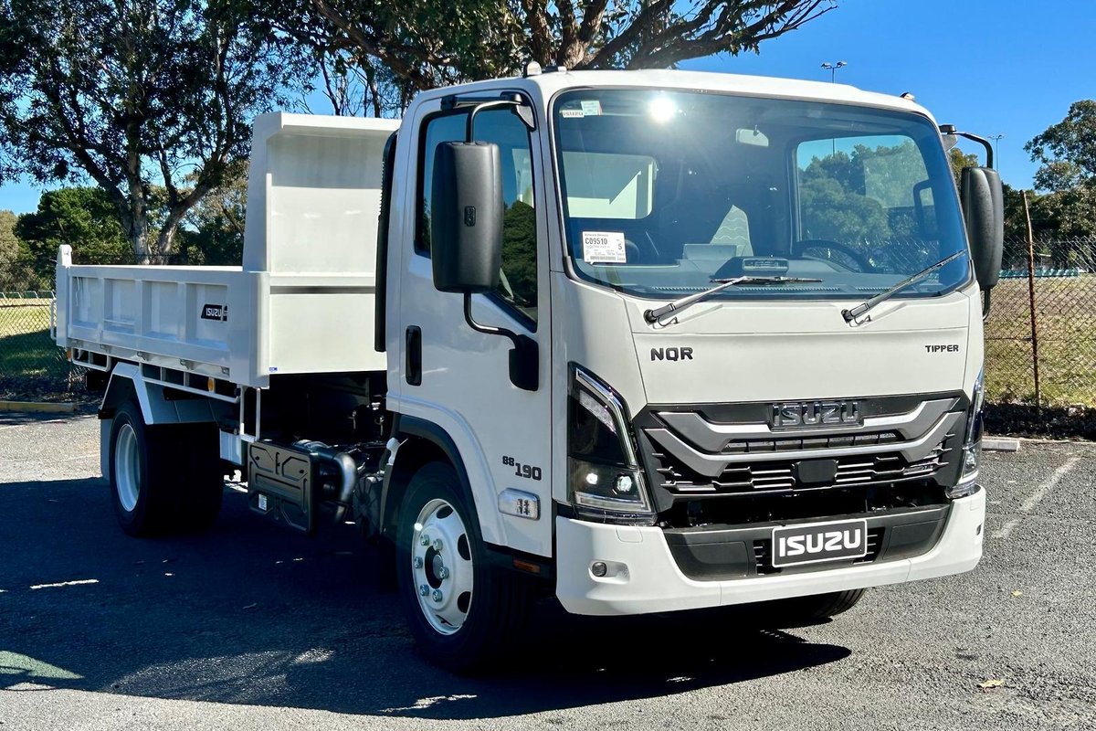 2026 Isuzu N Series NQR 88/80-190 AM D38 Tipper image 8