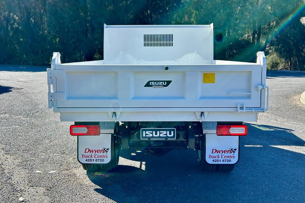 2026 Isuzu N Series NQR 88/80-190 AM D38 Tipper image 5