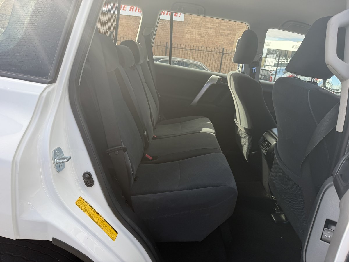 2021 Toyota Landcruiser Prado GX GDJ150R 4X4 Dual Range image 12