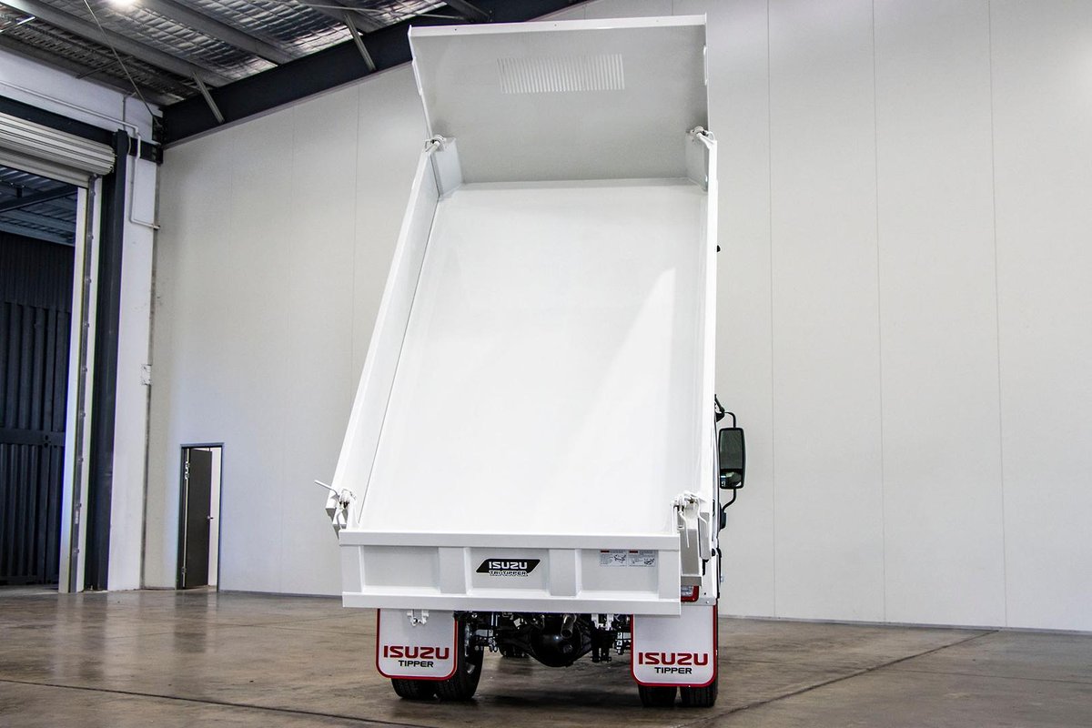 2026 Isuzu N Series NMR 65/45-150 DT D25 Tri-Tipper image 4