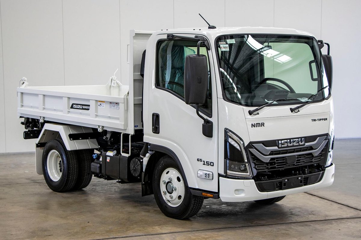 2026 Isuzu N Series NMR 65/45-150 DT D25 Tri-Tipper image 7