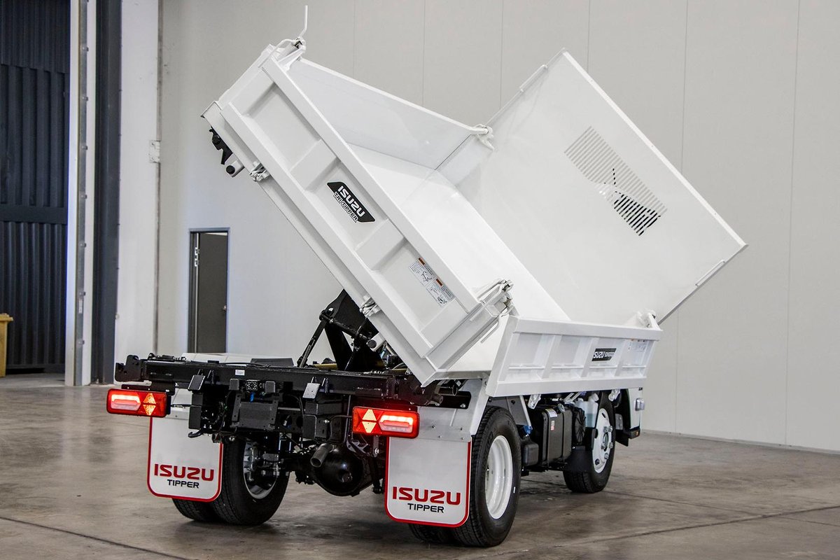 2026 Isuzu N Series NMR 65/45-150 DT D25 Tri-Tipper image 5