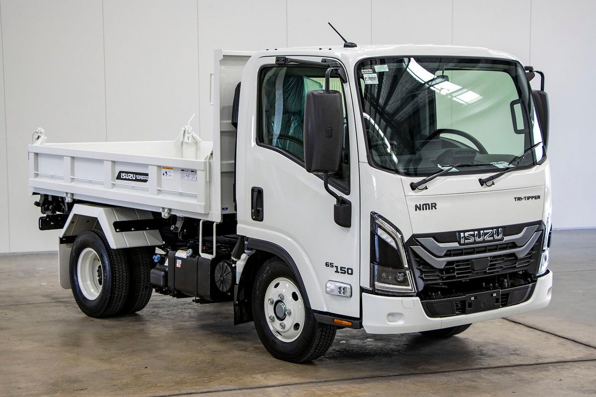2026 Isuzu N Series NMR 65/45-150 DT D25 Tri-Tipper image 7
