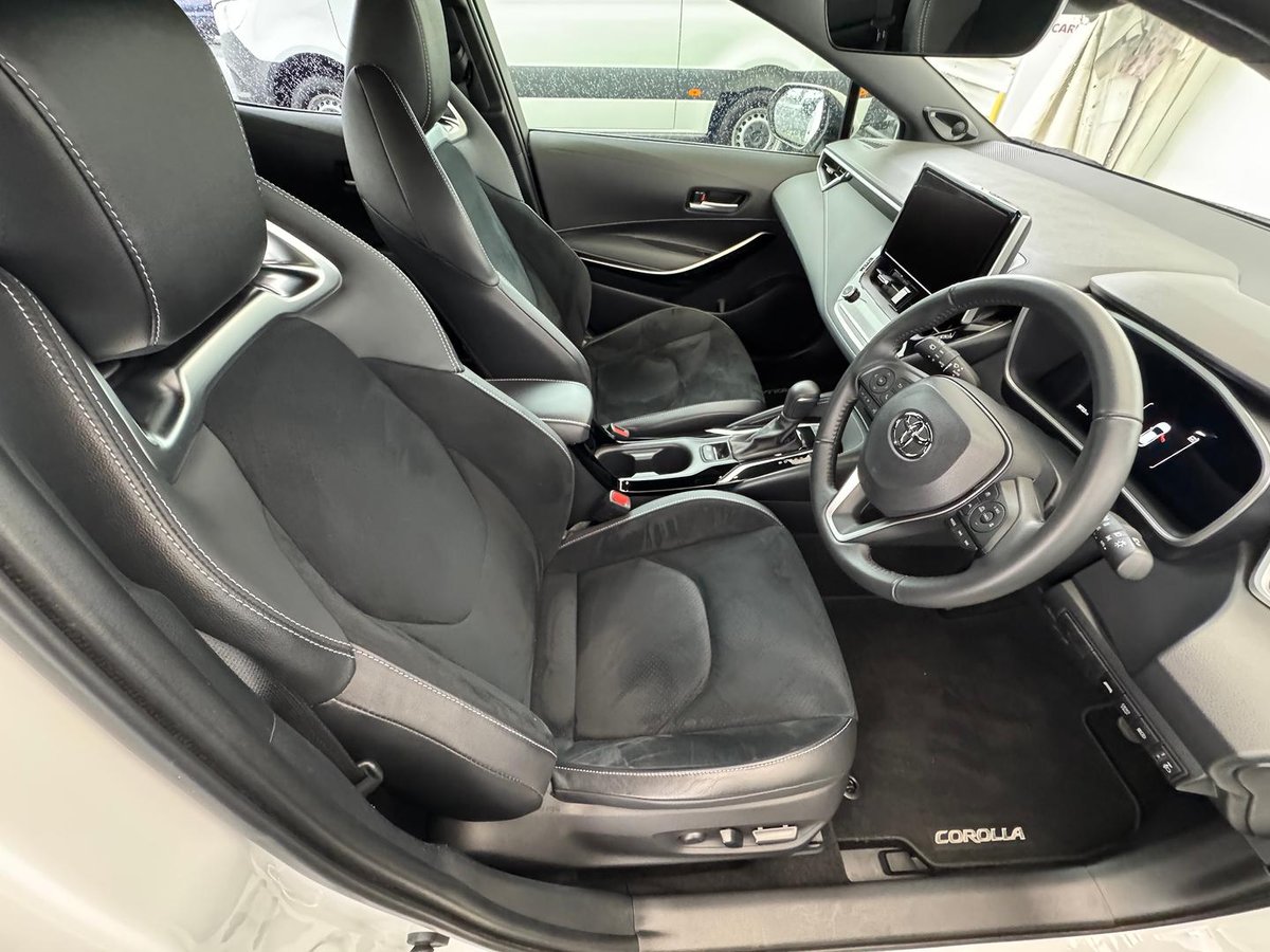 2024 Toyota Corolla ZR Hybrid ZWE219R image 9