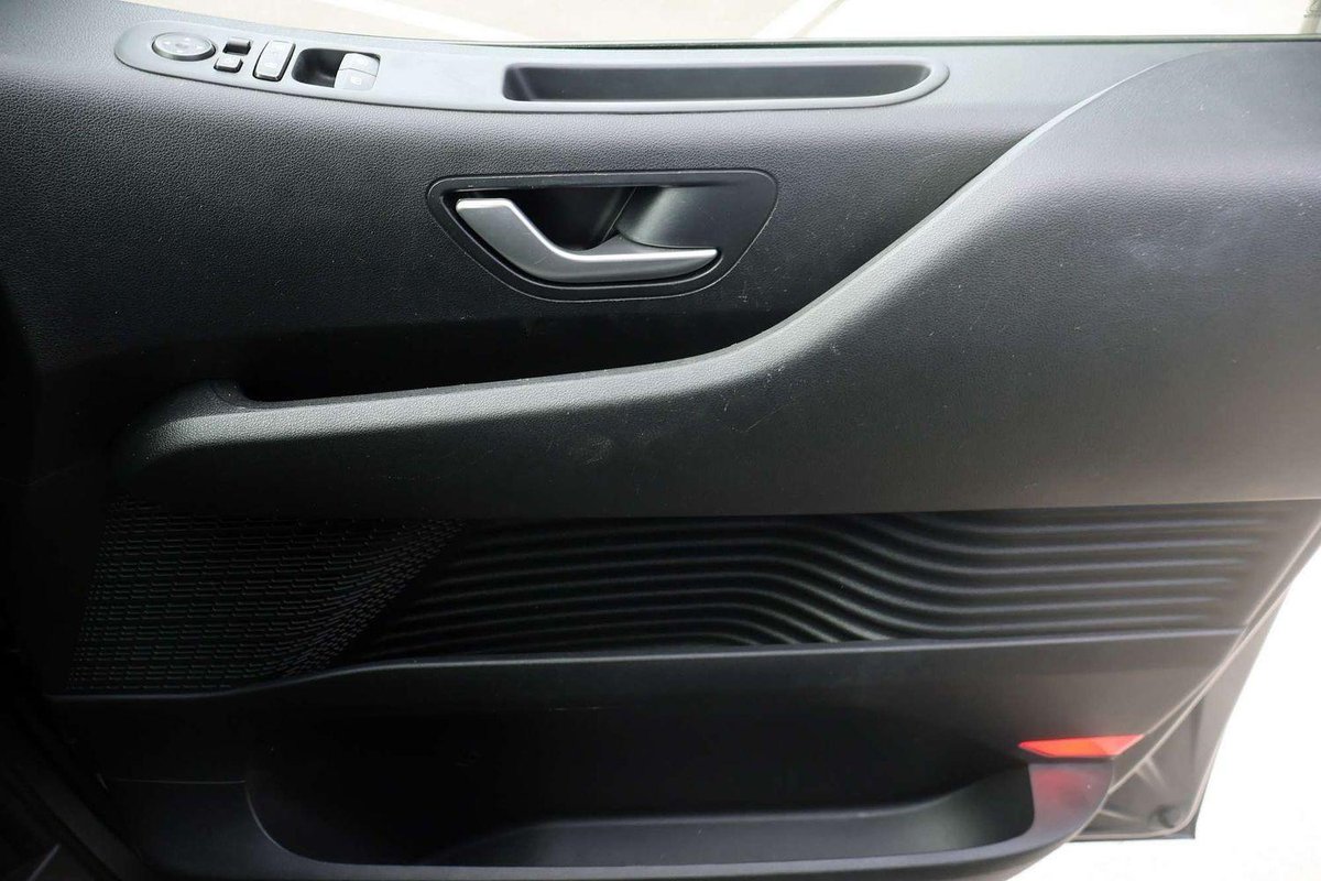 2024 Hyundai STARIA image 20