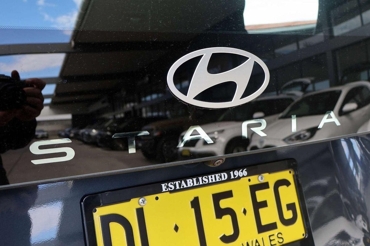2024 Hyundai STARIA image 23