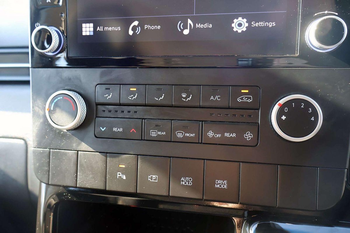2024 Hyundai STARIA US4.V3 MY25 image 14