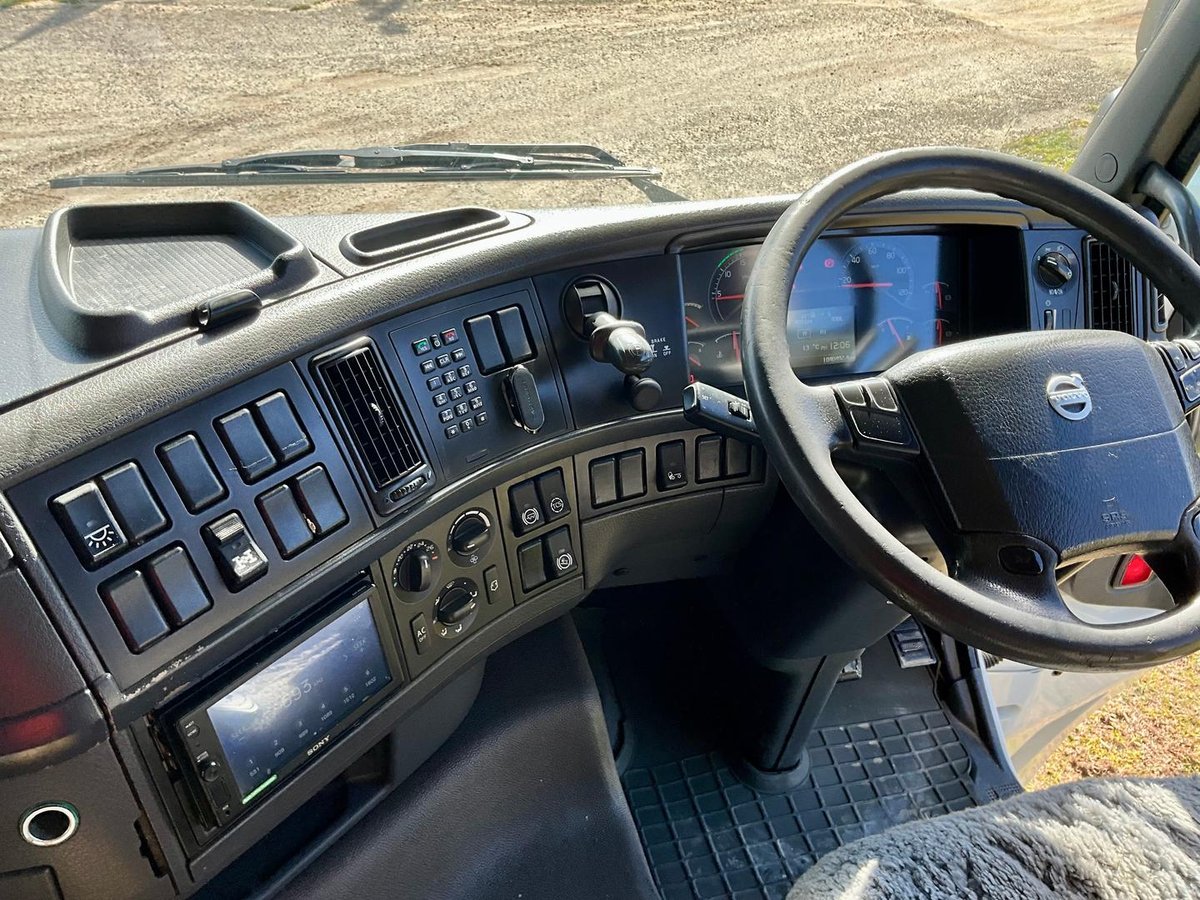 2008 Volvo Fh Series image 12