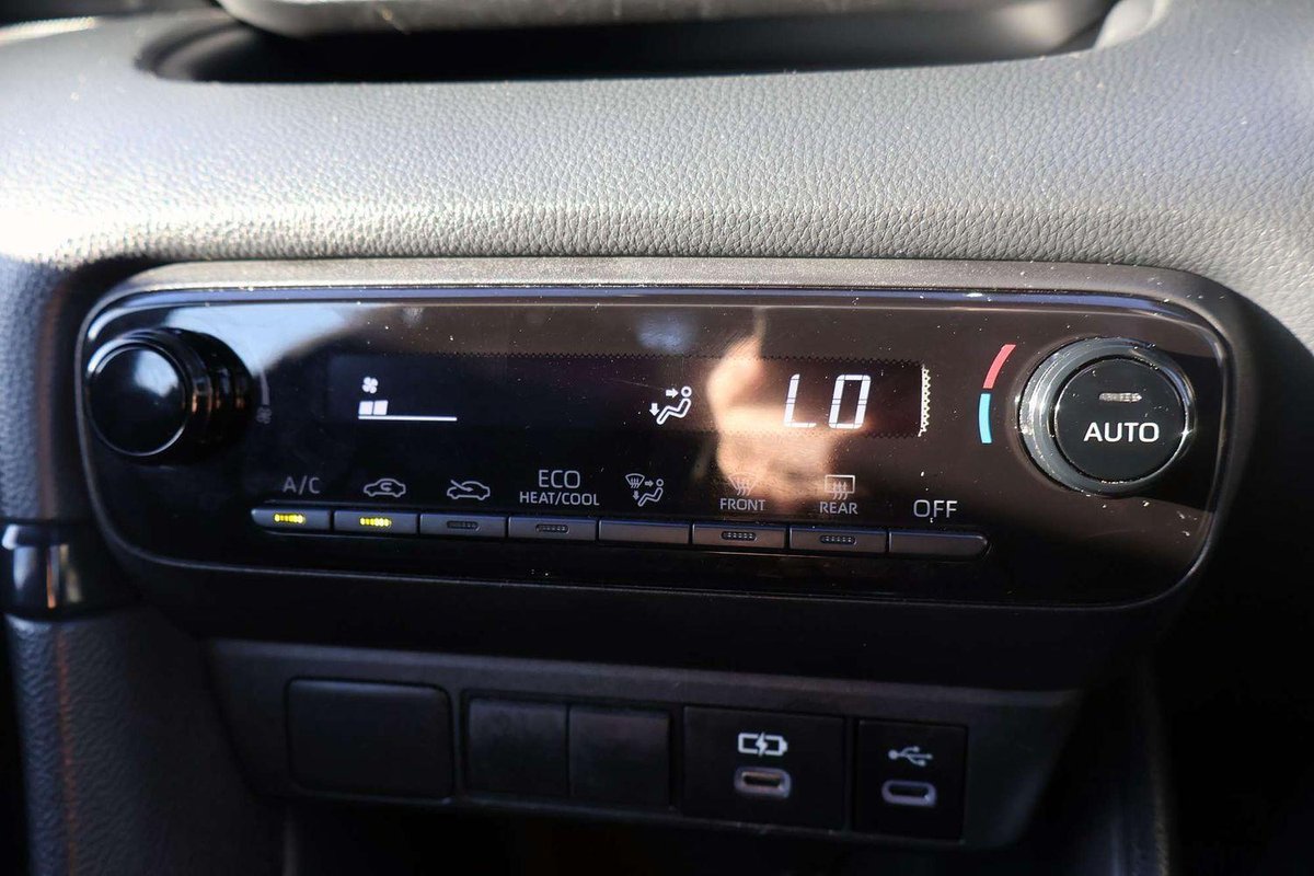 2024 Toyota Yaris Ascent Sport Hybrid MXPH10R image 14