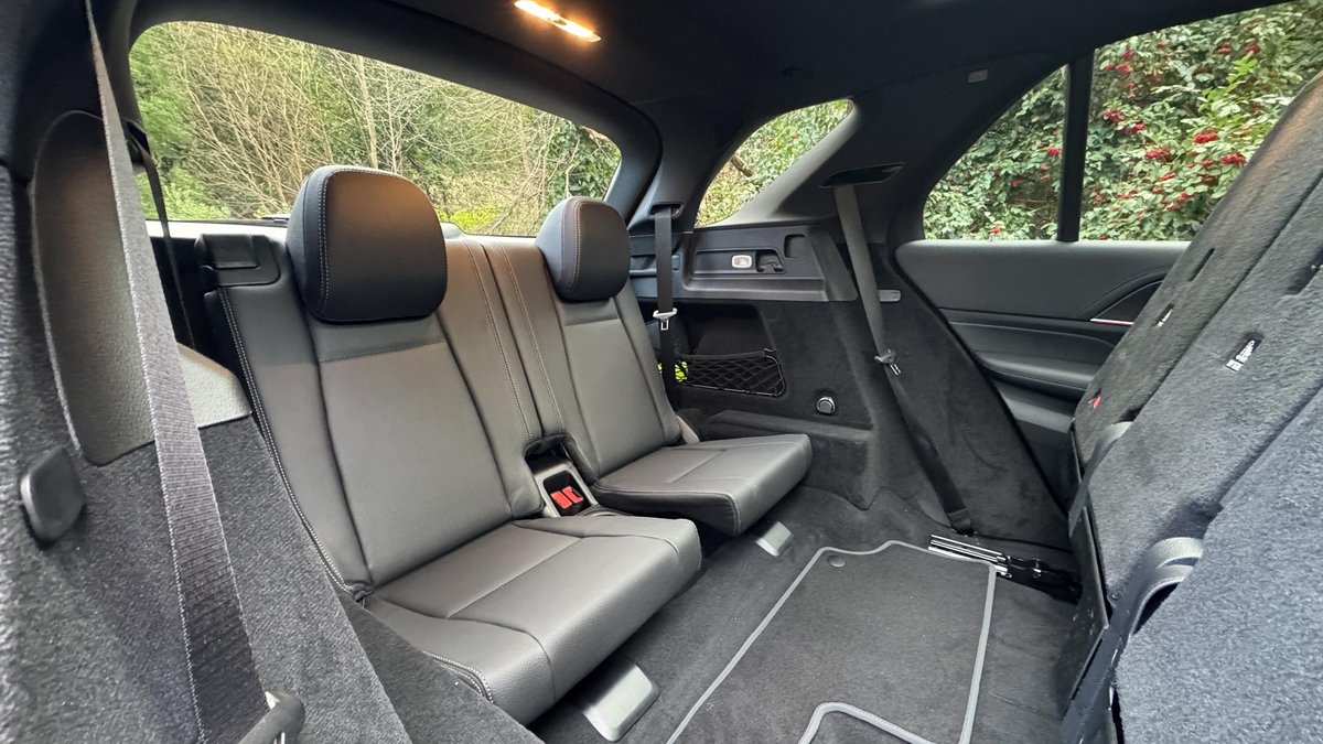 2026 Mercedes-Benz GLE-Class image 31