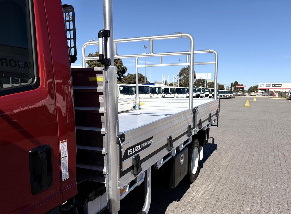 2026 Isuzu Npr 45/65-175  Dt D34 Trade Pack image 16