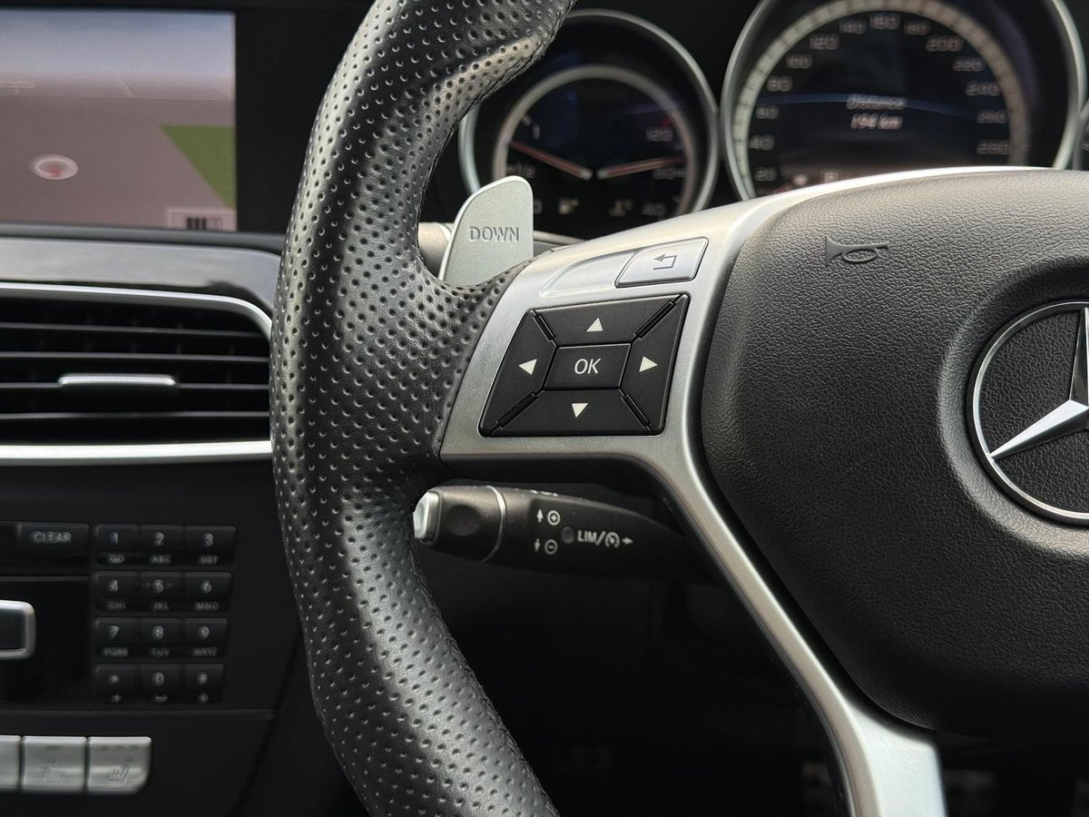 2013 Mercedes-Benz C-Class C63 AMG W204 MY13 image 40
