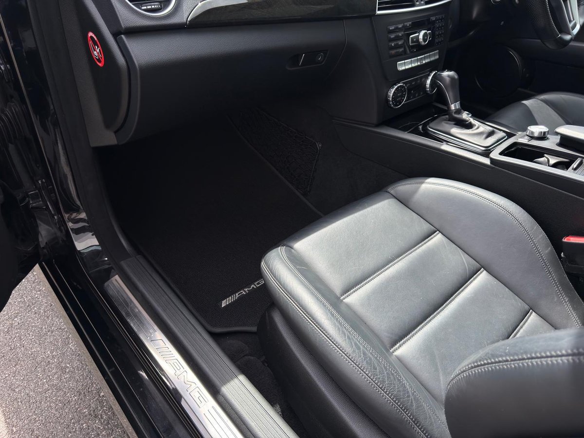 2013 Mercedes-Benz C-Class C63 AMG W204 MY13 image 29