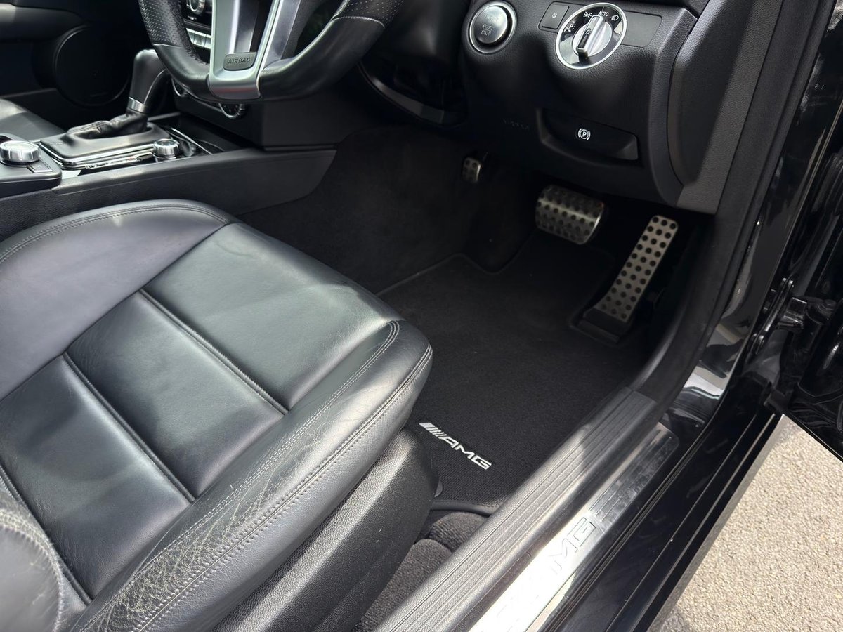 2013 Mercedes-Benz C-Class C63 AMG W204 MY13 image 38