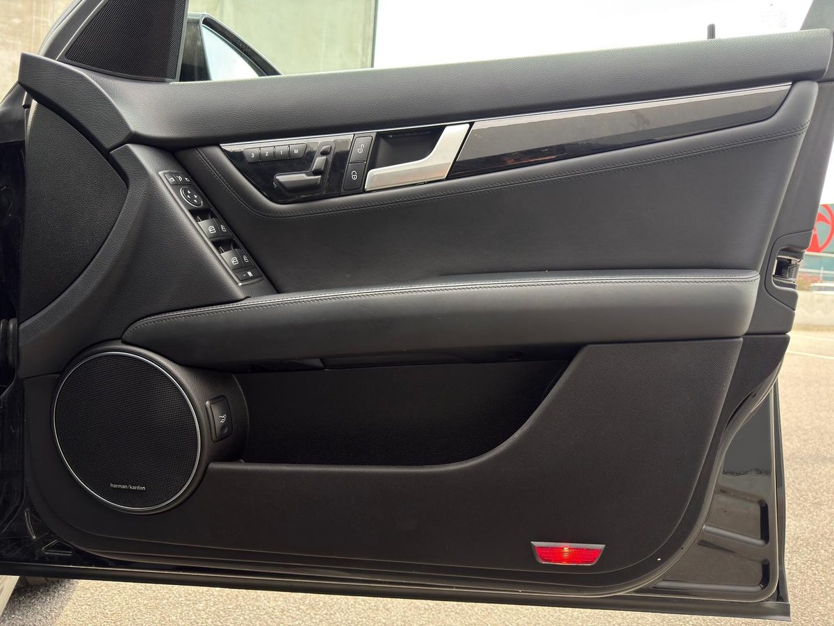 2013 Mercedes-Benz C-Class C63 AMG W204 MY13 image 39