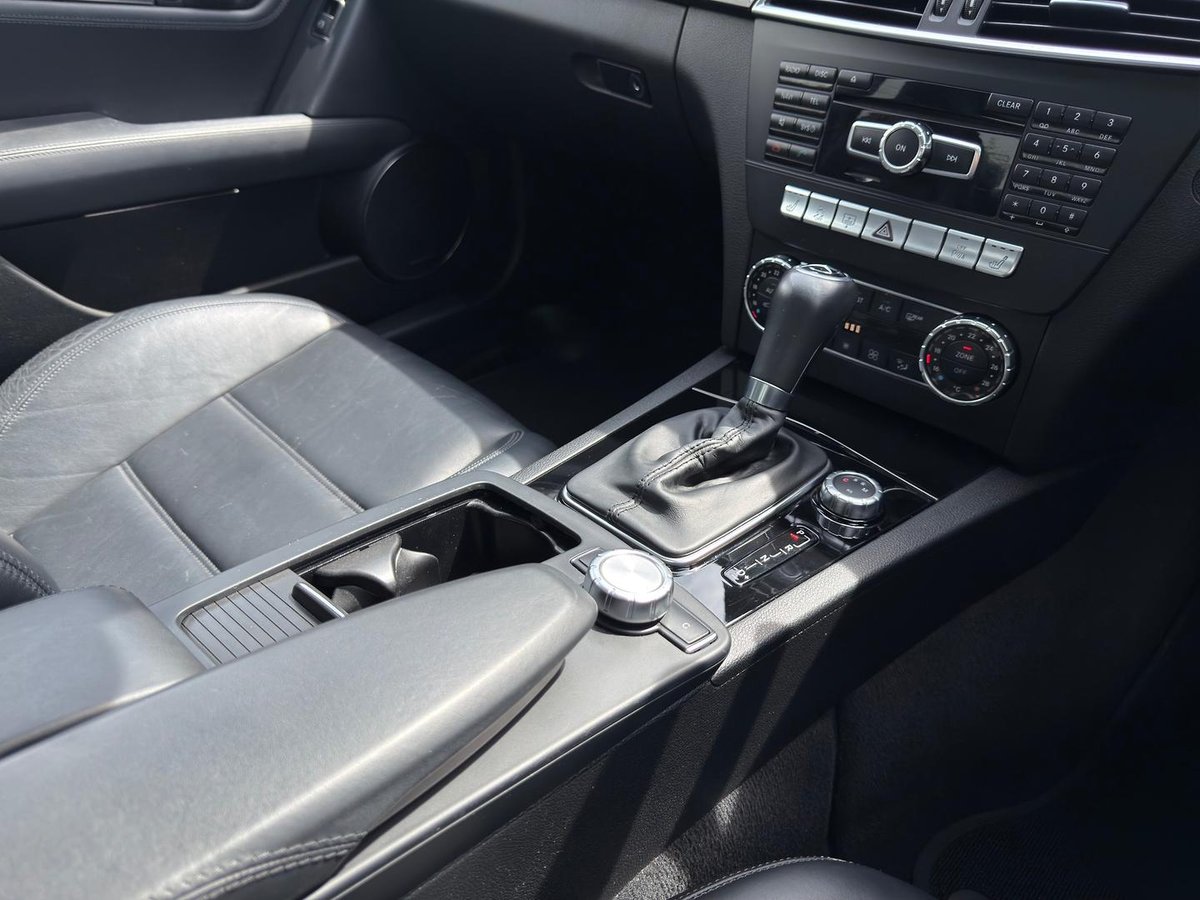 2013 Mercedes-Benz C-Class C63 AMG W204 MY13 image 46