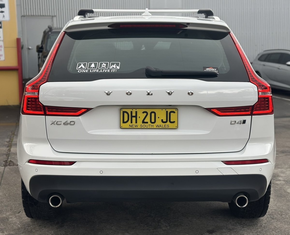 2018 Volvo XC60 D4 Momentum MY19 AWD image 11