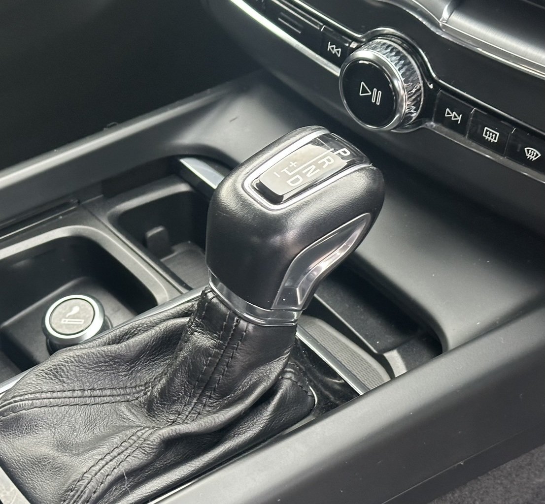 2018 Volvo XC60 D4 Momentum MY19 AWD image 17