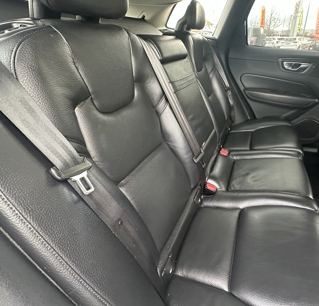 2018 Volvo XC60 D4 Momentum MY19 AWD image 21