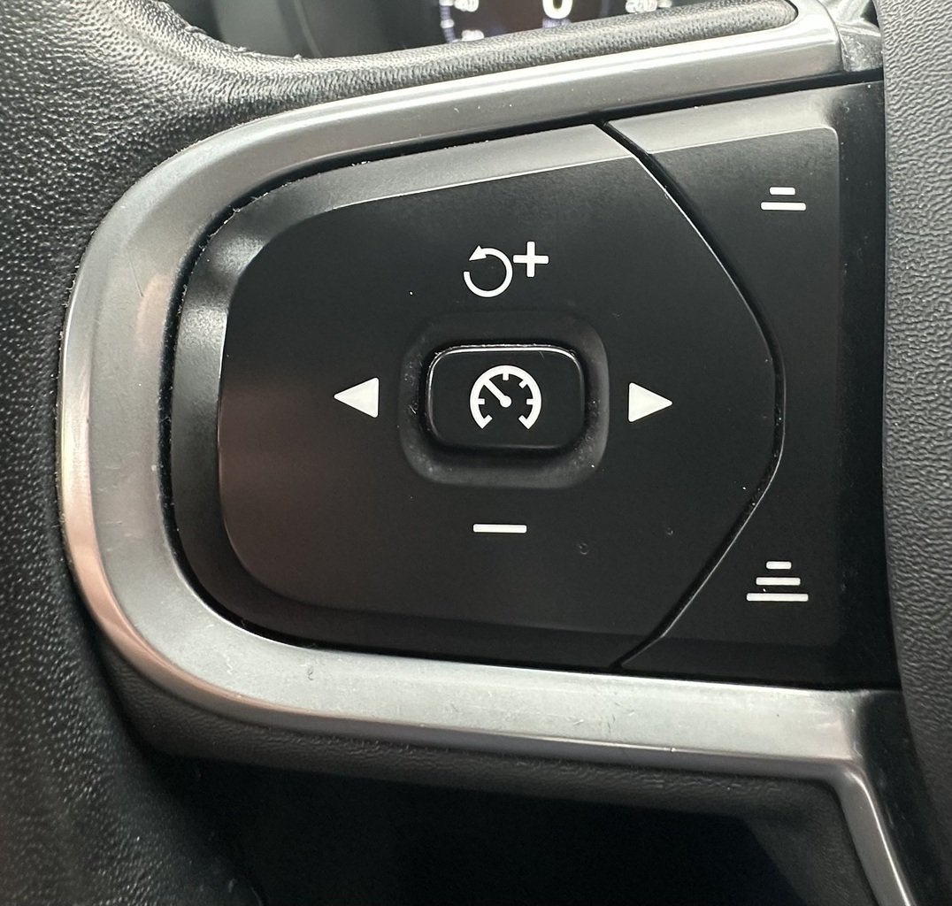 2018 Volvo XC60 D4 Momentum MY19 AWD image 29