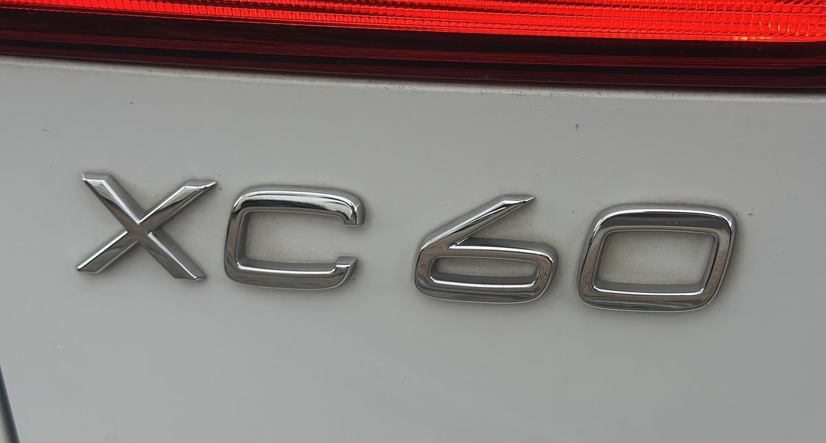 2018 Volvo XC60 D4 Momentum MY19 AWD image 31