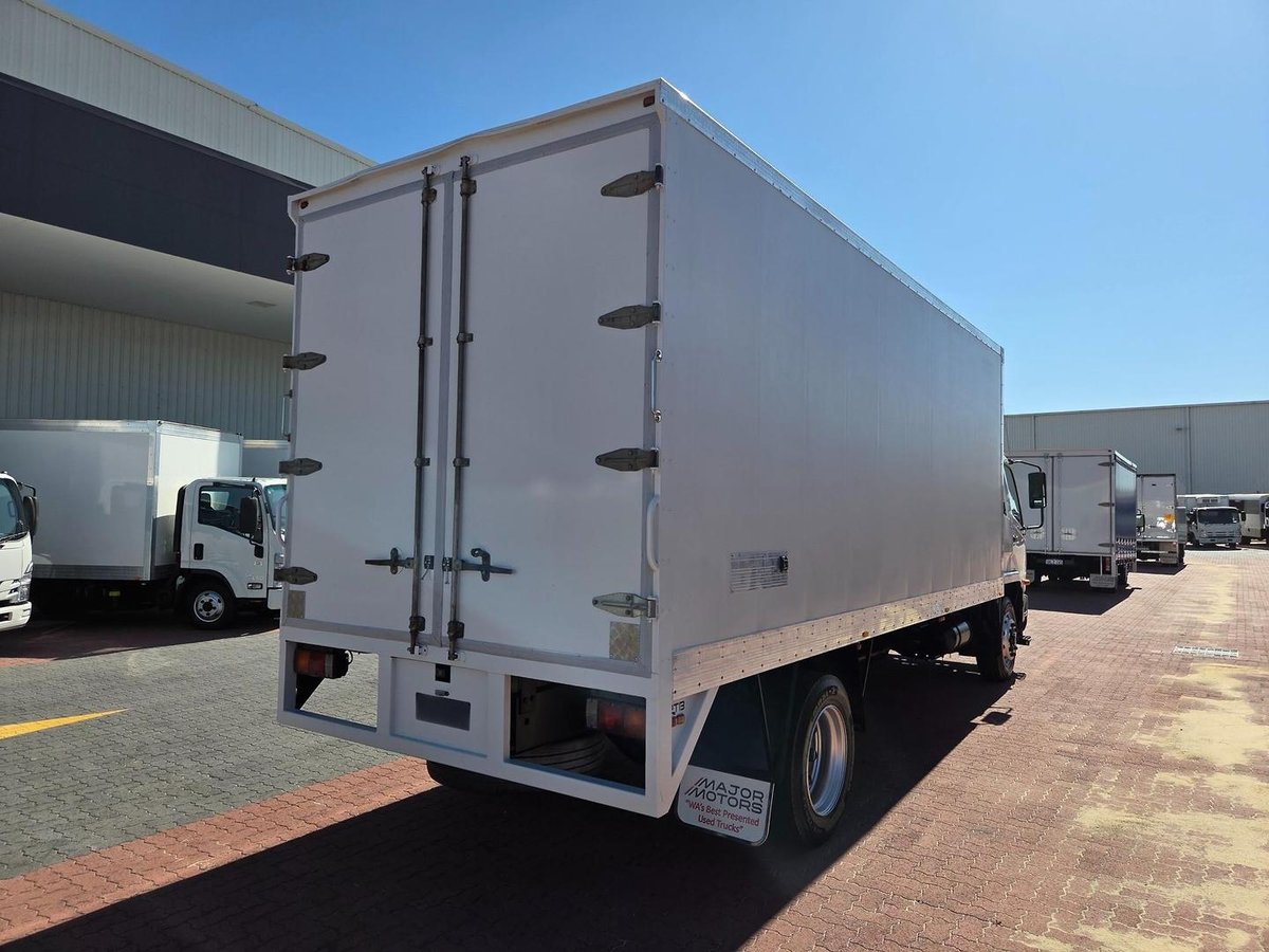 2013 Fuso Fighter 1627 10 Pallet - Minus 18 Freezer image 13