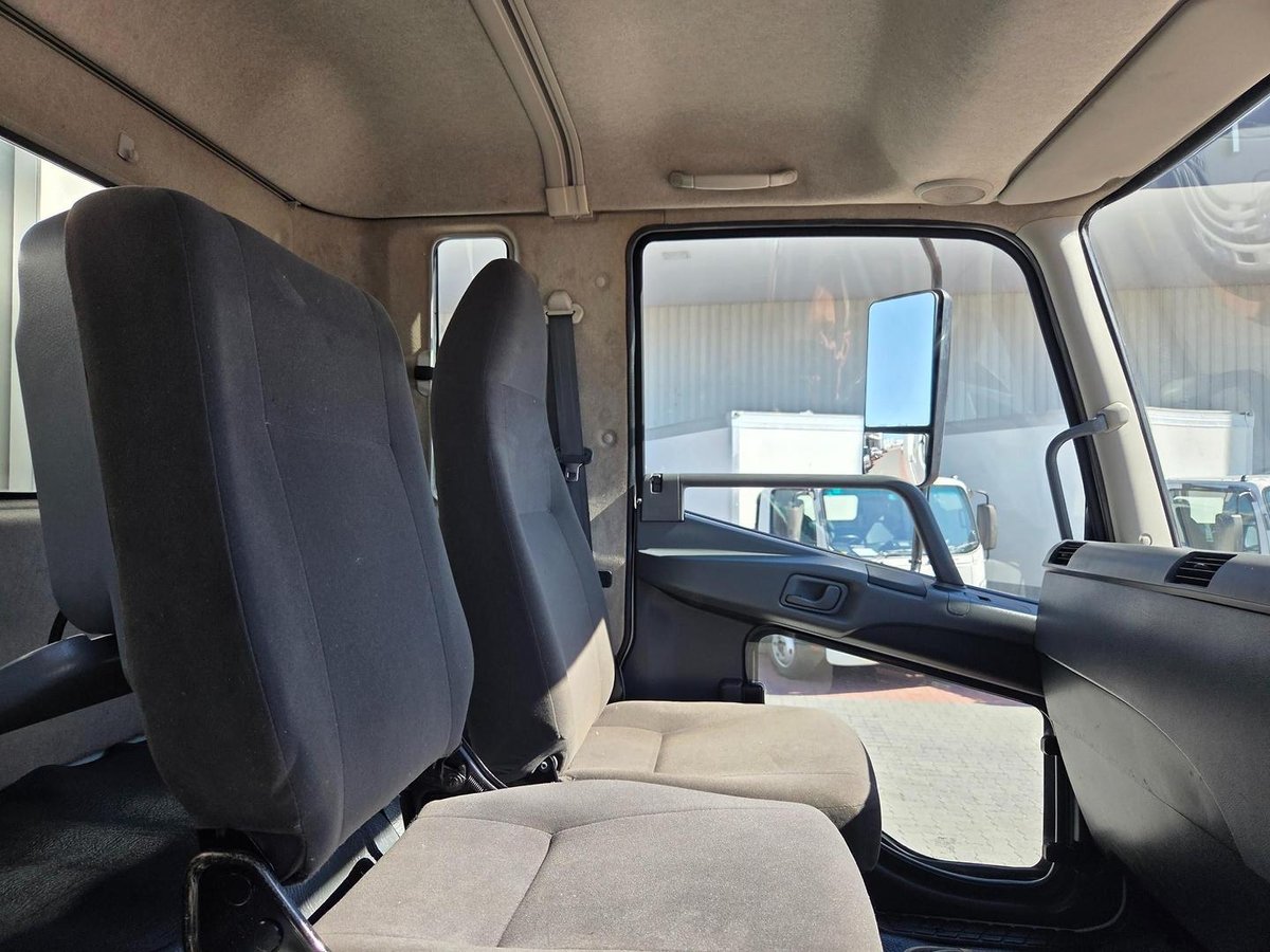 2013 Fuso Fighter 1627 10 Pallet - Minus 18 Freezer image 5