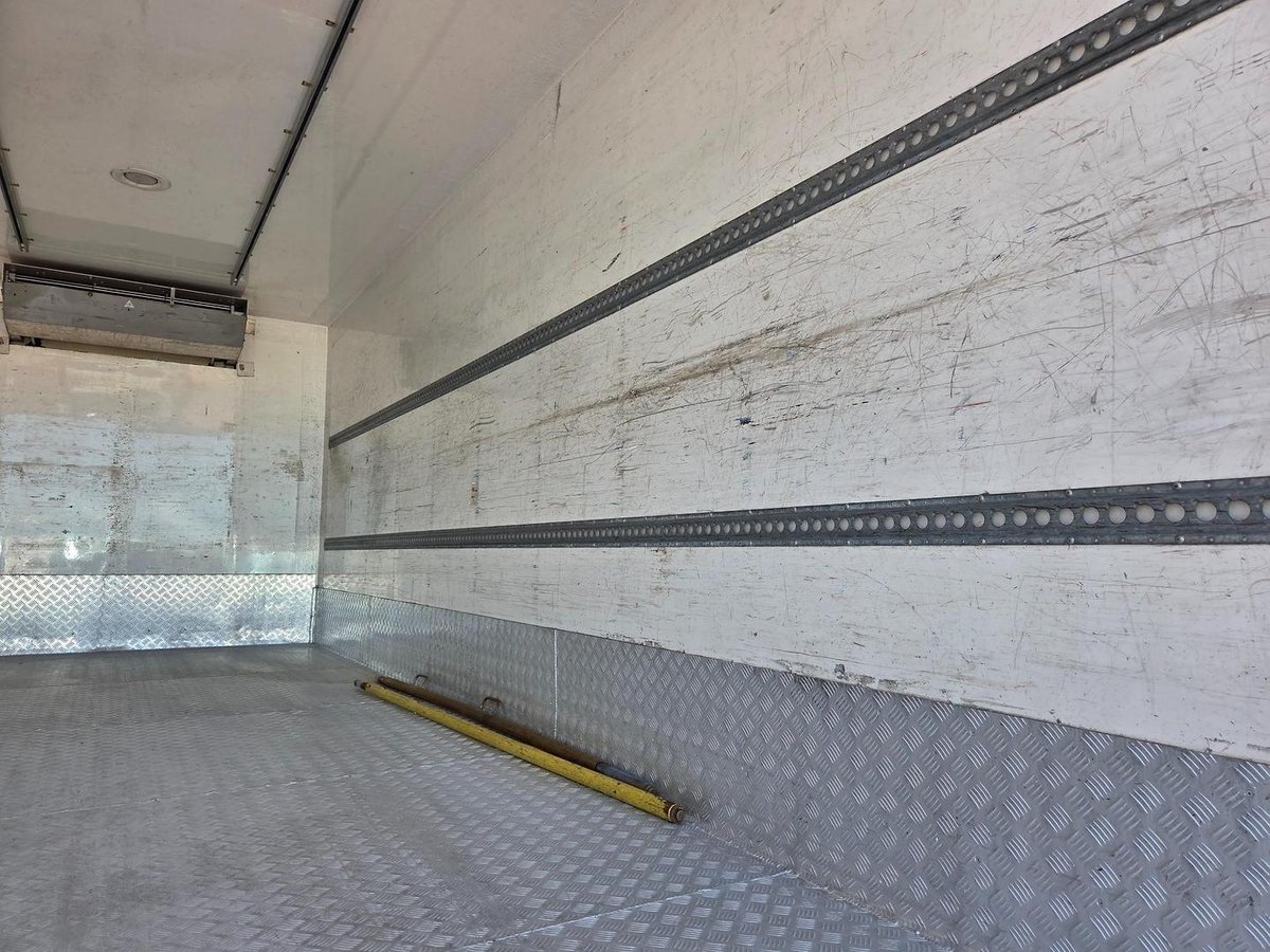 2013 Fuso Fighter 1627 10 Pallet - Minus 18 Freezer image 15