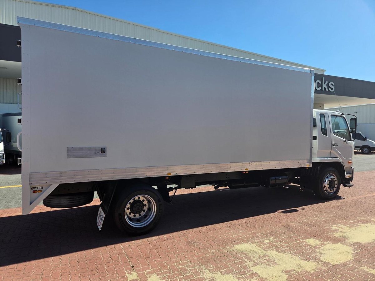 2013 Fuso Fighter 1627 10 Pallet - Minus 18 Freezer image 16