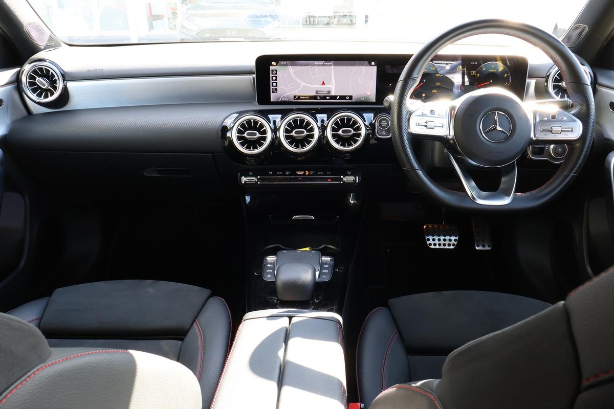 2020 Mercedes-Benz A-Class A250 W177 image 9