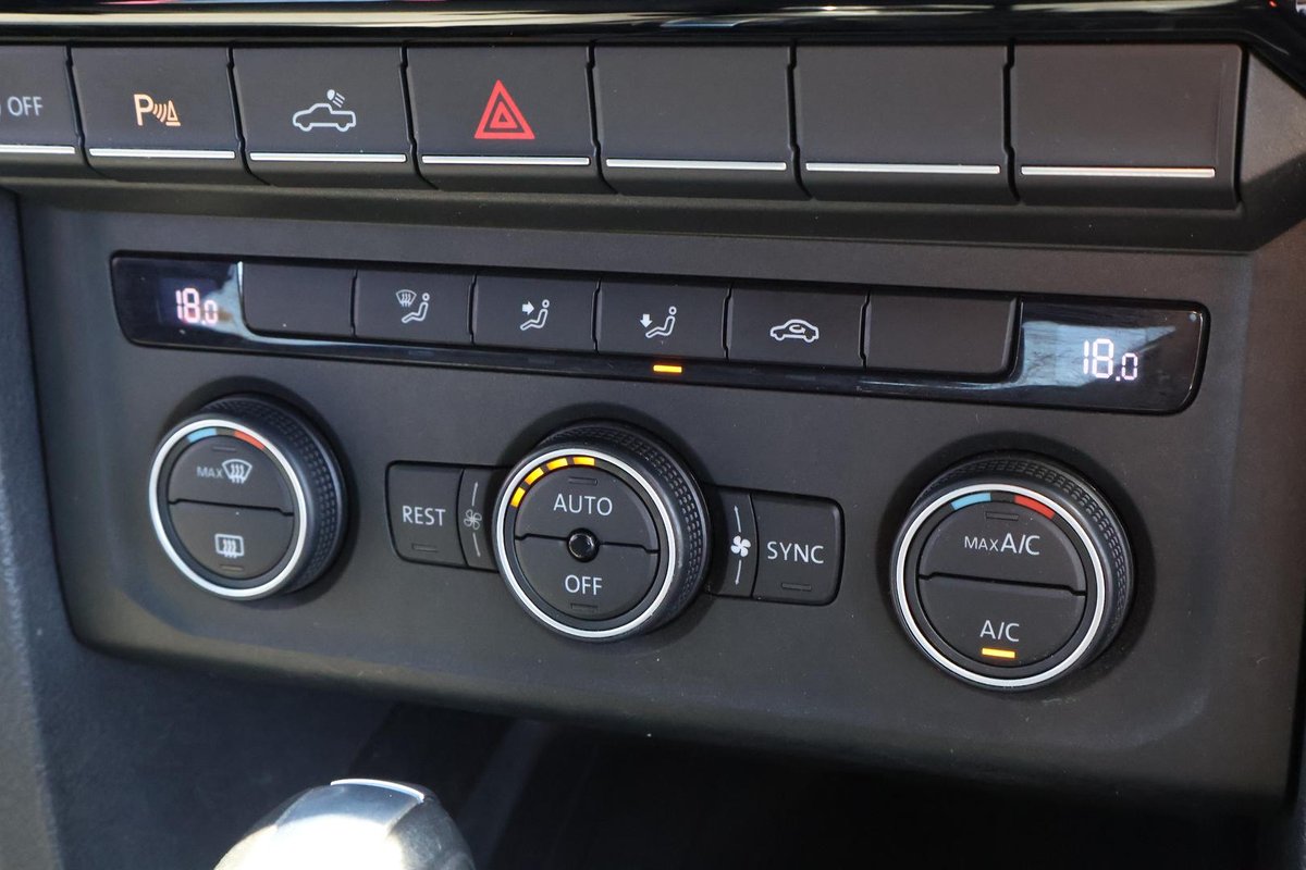 2019 Volkswagen Amarok TDI580 Highline Black 2H MY20 4X4 Constant image 17