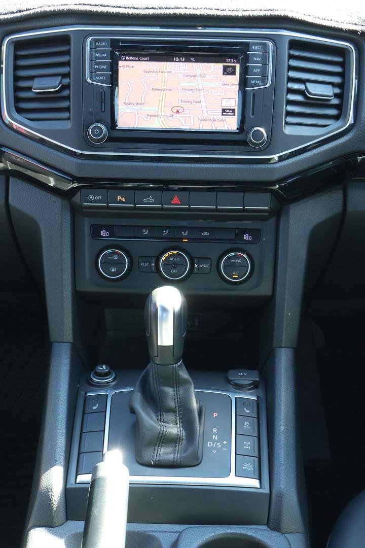 2019 Volkswagen Amarok TDI580 Highline Black 2H MY20 4X4 Constant image 16