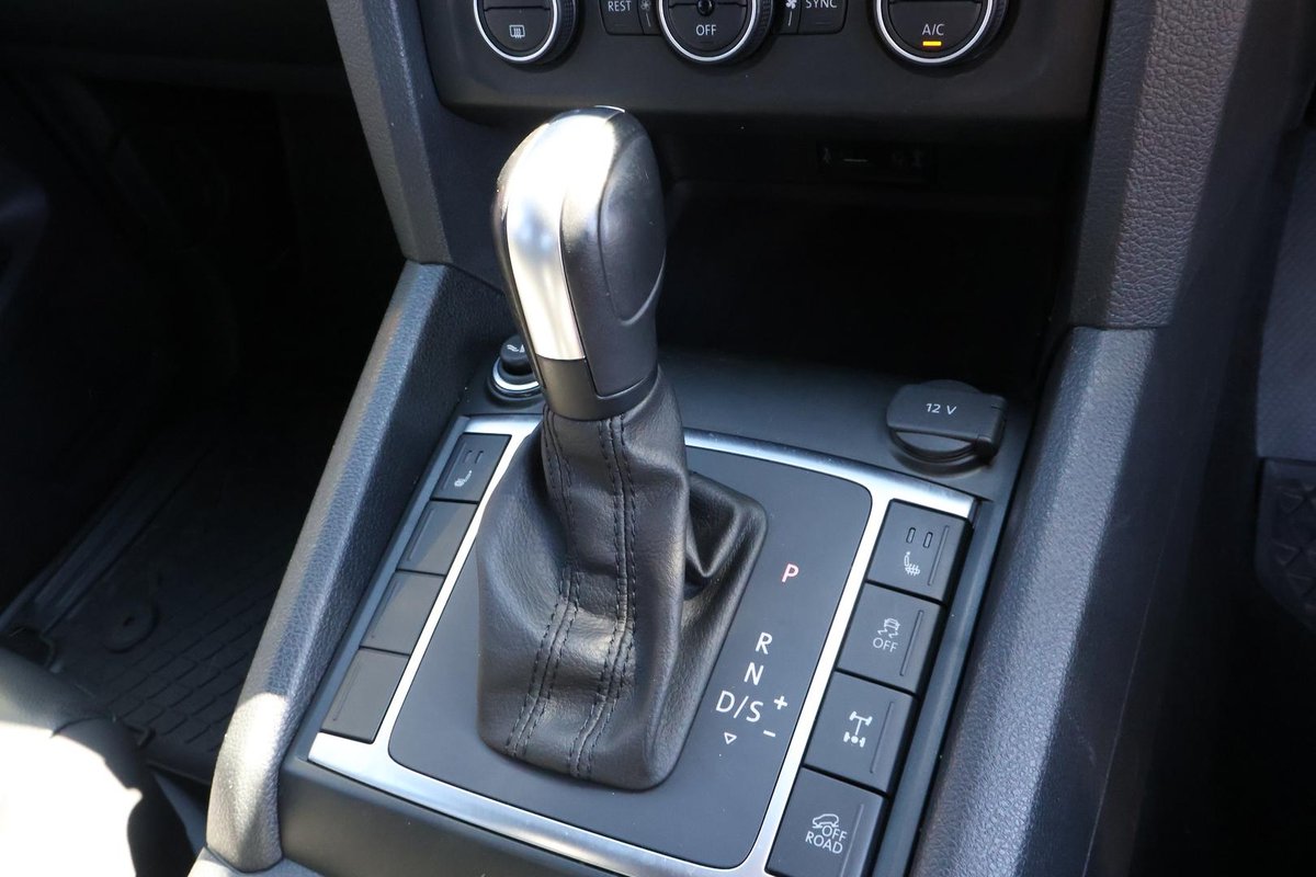 2019 Volkswagen Amarok TDI580 Highline Black 2H MY20 4X4 Constant image 18