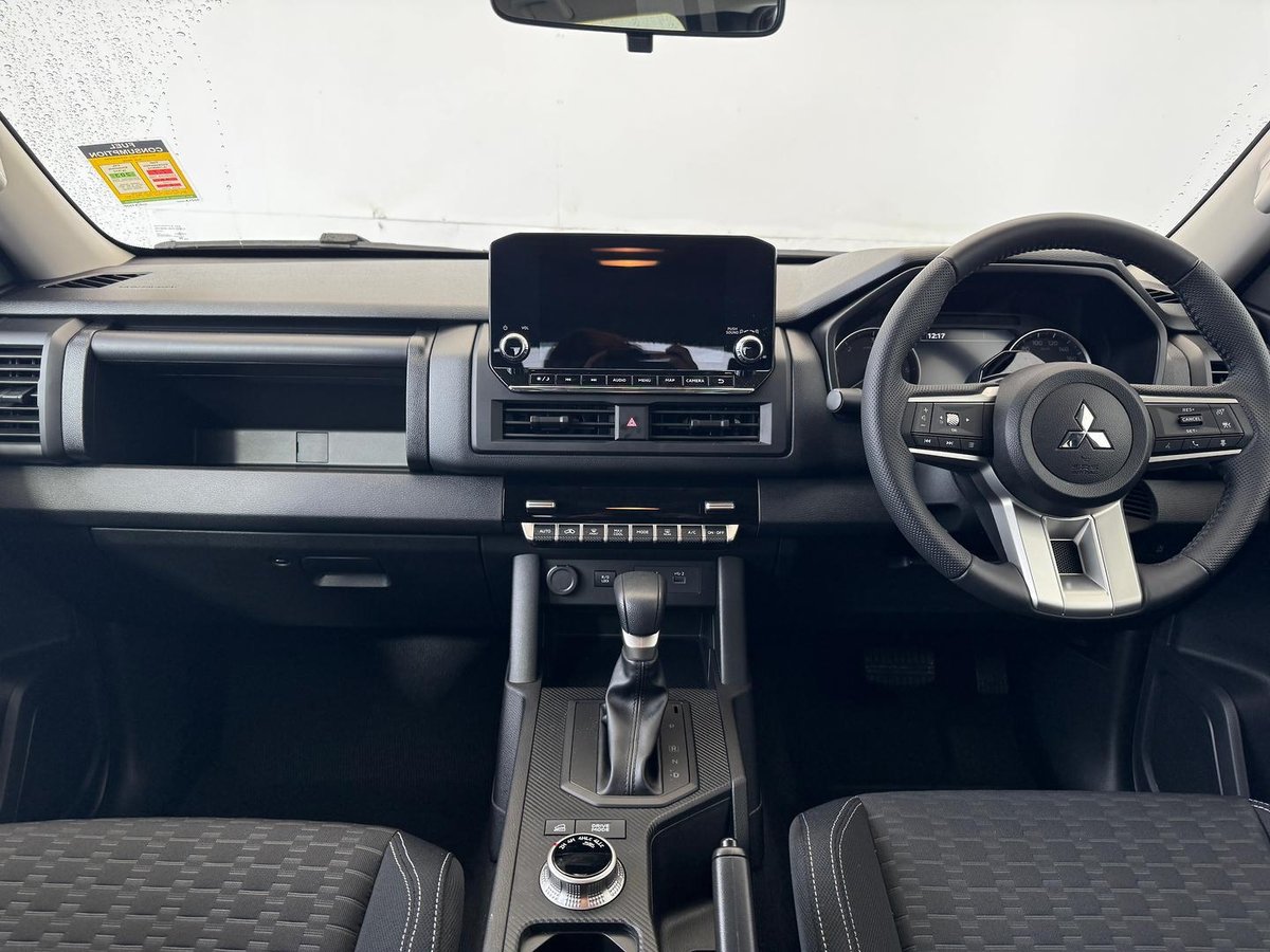 2025 Mitsubishi Triton GLX-R MV MY25 4X4 Dual Range image 23