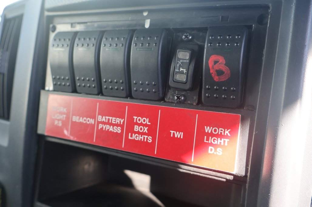 2018 ISUZU NPS 75-155 image 20