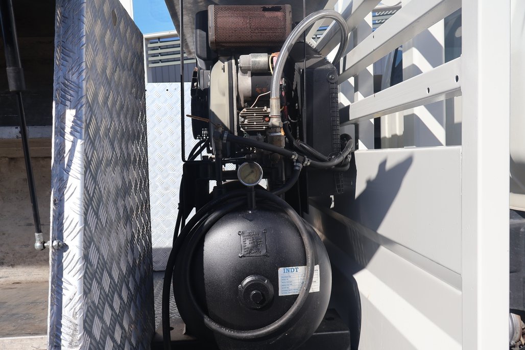 2018 ISUZU NPS 75-155 image 24