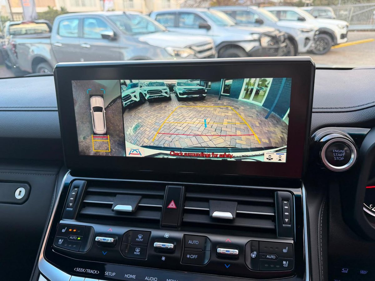 2022 Toyota Landcruiser Sahara FJA300R 4X4 Dual Range image 36