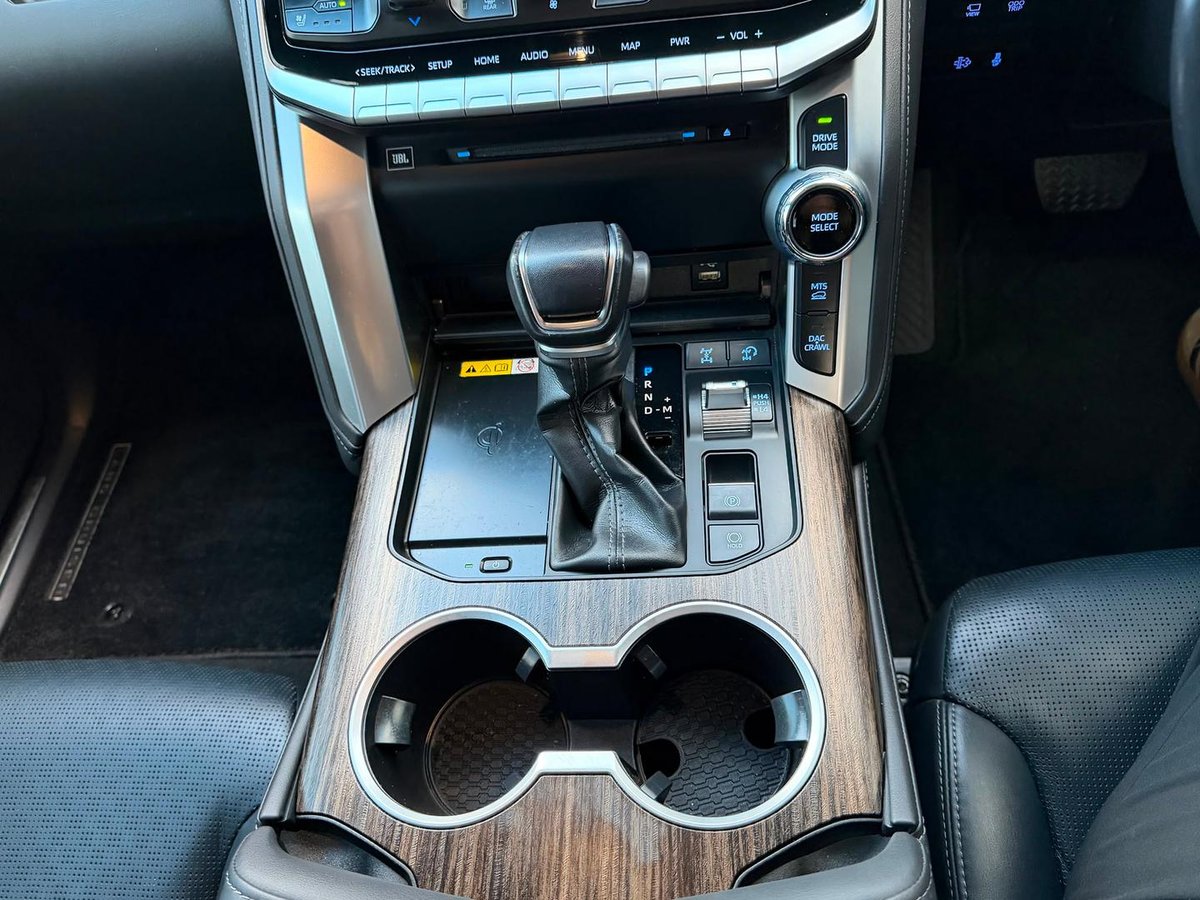 2022 Toyota Landcruiser Sahara FJA300R 4X4 Dual Range image 41