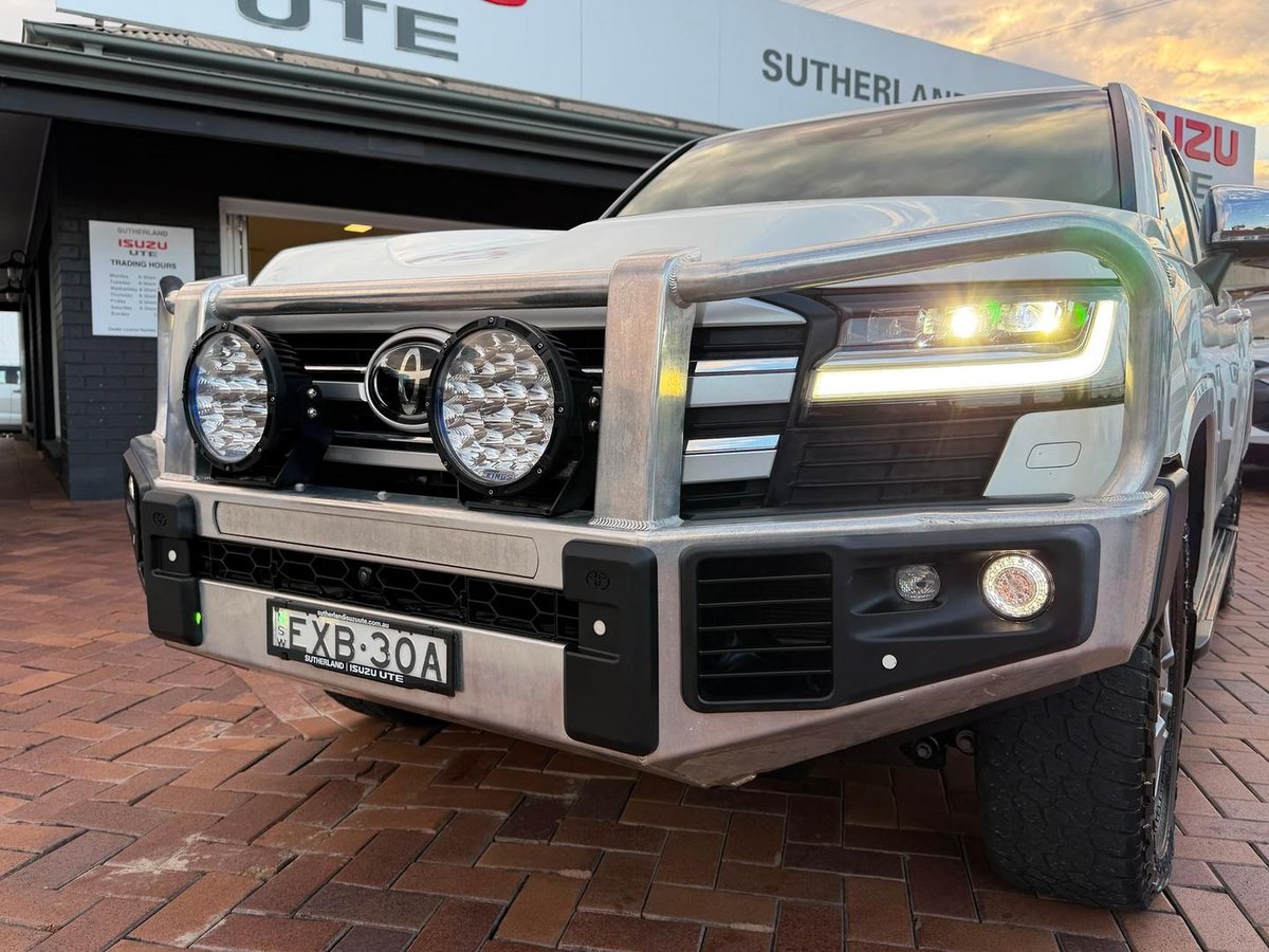 2022 Toyota Landcruiser Sahara FJA300R 4X4 Dual Range image 47