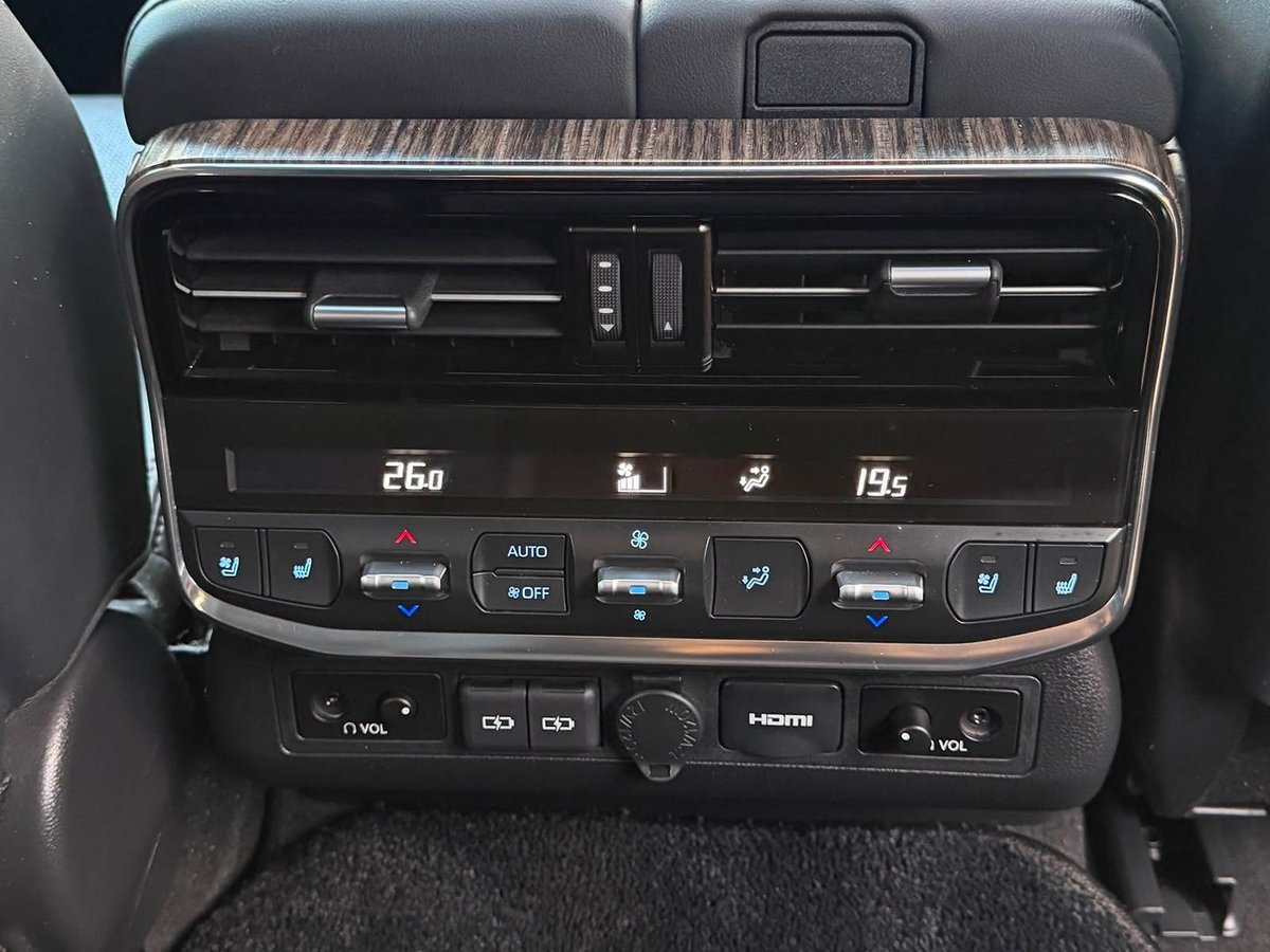 2022 Toyota Landcruiser Sahara FJA300R 4X4 Dual Range image 23