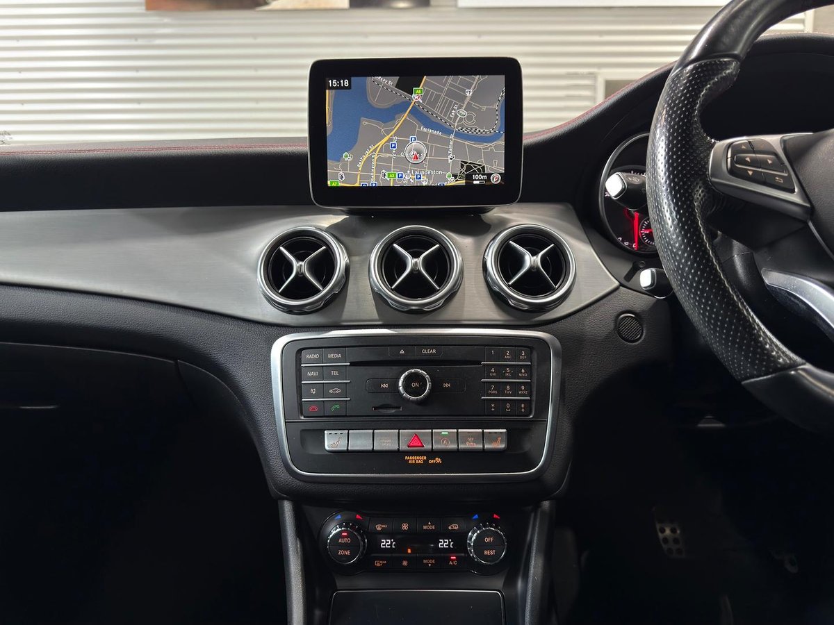 2018 Mercedes-Benz GLA-Class GLA220 d X156 image 10