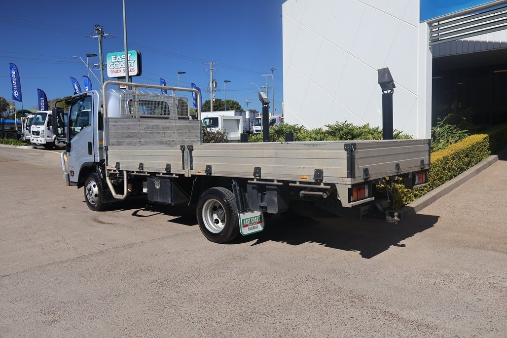 2021 ISUZU NPR 45-155 image 17