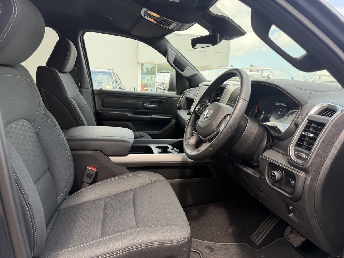 2026 Ram 1500 Express Black Edition Hurricane SO DT image 10