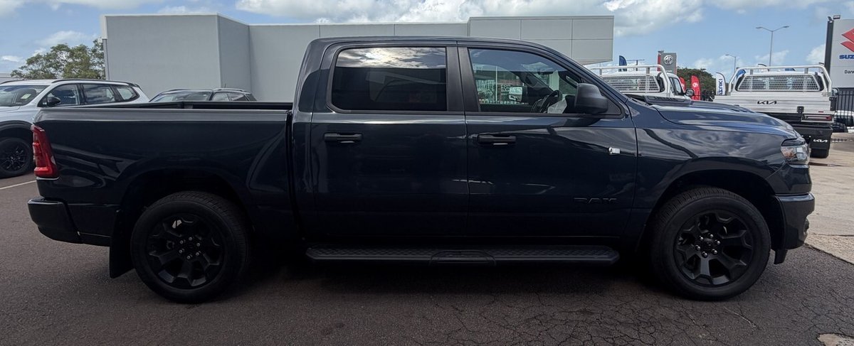 2026 Ram 1500 Express Black Edition Hurricane SO DT image 8