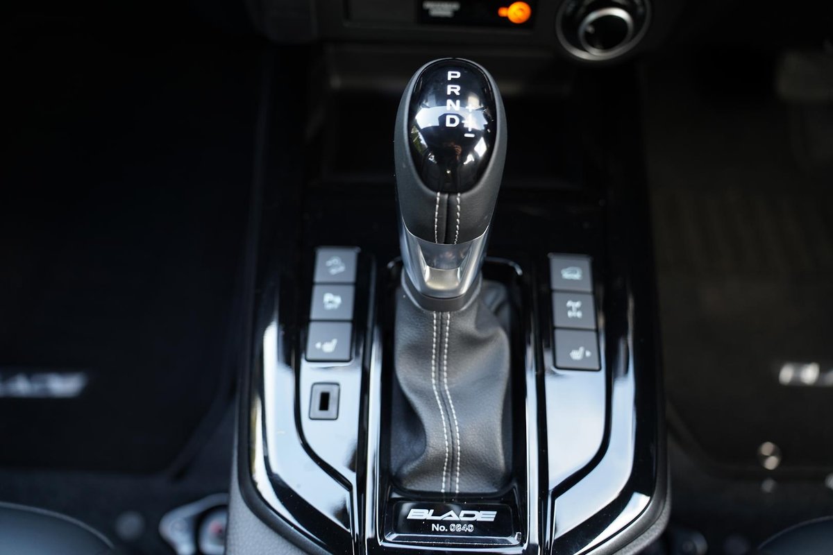 2025 Isuzu D-MAX BLADE MY25.5 4X4 Dual Range image 18